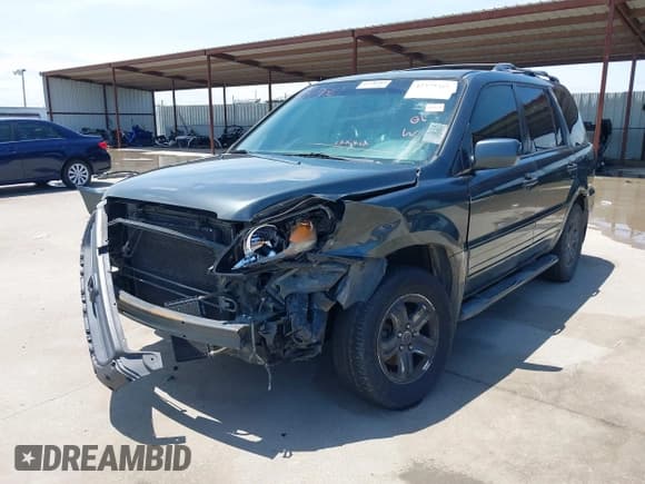 ✅ 2004 Honda Pilot EX • VIN: 2HKYF18764H520883 • Lot: 42379361. Listed on IAAI with 321,962 mi. Free auction sales archive from the USA and detailed vehicle history report at DreamBid. Image 6.