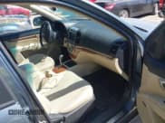 ✅ 2008 Hyundai Santa Fe SE • VIN: 5NMSH73E78H228347 • Lot: 43177689. Wystawiony na IAAI z przebiegiem 152 767 mil. Bezpłatny archiwum sprzedaży aukcyjnych z USA i szczegółowy raport historii pojazdu na DreamBid. Zdjęcie 5.