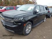 ✅ 2022 Chevrolet Suburban Premier • VIN: 1GNSKFKD2NR285297 • Lot: 43549064. Listed on IAAI with 40,644 mi. Free auction sales archive from the USA and detailed vehicle history report at DreamBid. Image 2.