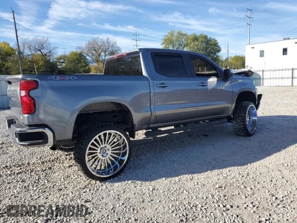 ✅ 2019 Chevrolet Silverado 1500 LT • VIN: 1GCPYDEK6KZ355164 • Lot: 82537775. Wystawiony na Copart z przebiegiem 33 203 mil. Bezpłatny archiwum sprzedaży aukcyjnych z USA i szczegółowy raport historii pojazdu na DreamBid. Zdjęcie 3.