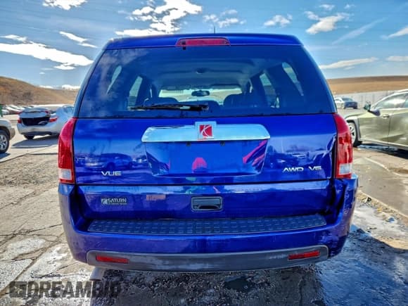 ✅ 2006 Saturn VUE • VIN: 5GZCZ63476S878847 • Lot: 94253905. Listed on Copart with 135,767 mi. Free auction sales archive from the USA and detailed vehicle history report at DreamBid. Image 6.