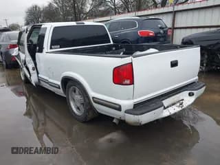 ✅ 1998 Chevrolet S-10 LS • VIN: 1GCCS19X2W8244465 • Лот: 41546730. Опубликован ранее на IAAI с пробегом Не указан. Бесплатный доступ к архиву аукционных продаж из США и подробный отчёт об истории автомобиля на DreamBid. Изображение 3.
