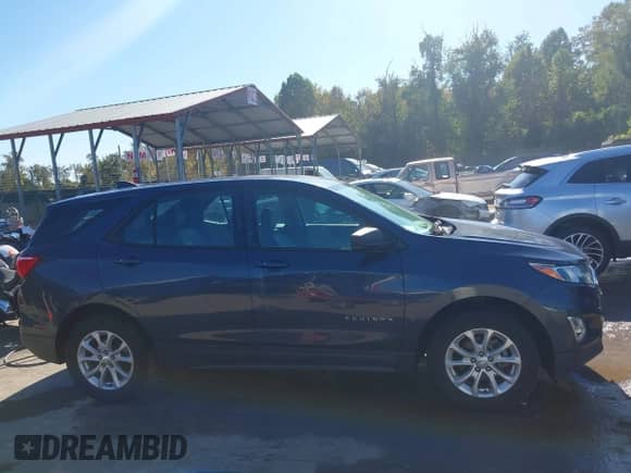 2018 Chevrolet Equinox LS с VIN 3GNAXREVXJL135247, выставлен на аукционе IAAI как лот 43497687 с пробегом 120 923 миль миль и . История ставок и продаж доступна на DreamBid. Изображение 13.