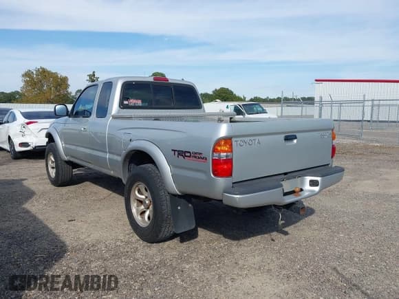 ✅ 2002 Toyota Tacoma PreRunner • VIN: 5TESN92N42Z026529 • Lot: 43496485. Listed on IAAI with 223,099 mi. Free auction sales archive from the USA and detailed vehicle history report at DreamBid. Image 3.