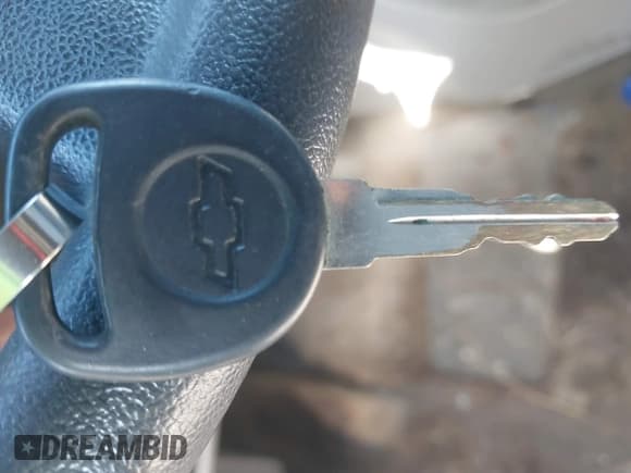 ✅ 2005 Chevrolet Equinox LS • VIN: 2CNDL23F556020503 • Lot: 41490182. Wystawiony na IAAI z przebiegiem Nie podano. Bezpłatny archiwum sprzedaży aukcyjnych z USA i szczegółowy raport historii pojazdu na DreamBid. Zdjęcie 11.