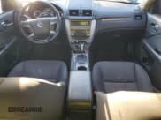 ✅ 2010 Mercury Milan • VIN: 3MEHM0HA6AR649578 • Lot: 92316845. Listed on Copart with 332,983 mi. Free auction sales archive from the USA and detailed vehicle history report at DreamBid. Image 8.