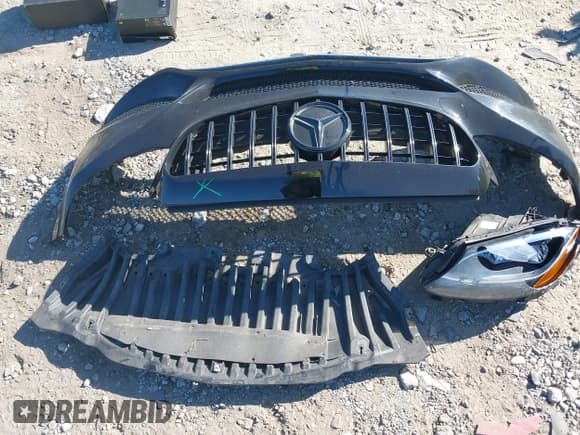 ✅ 2017 Mercedes-Benz C 300 • VIN: 55SWF4KB9HU200689 • Lot: 43349665. Wystawiony na IAAI z przebiegiem 121 514 mil. Bezpłatny archiwum sprzedaży aukcyjnych z USA i szczegółowy raport historii pojazdu na DreamBid. Zdjęcie 12.