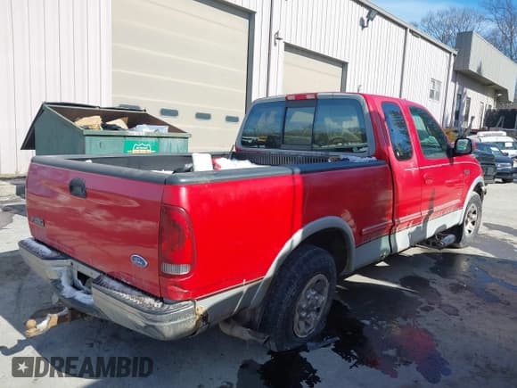 ✅ 1997 Ford F-250 • VIN: 2FTEX27L5VCA16689 • Lot: 41582720. Listed on IAAI with 111,282 mi. Free auction sales archive from the USA and detailed vehicle history report at DreamBid. Image 4.