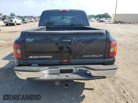 ✅ 2001 Chevrolet Silverado 1500 LS • VIN: 2GCEC19TX11311456 • Лот: 58977464. Опубликован ранее на Copart с пробегом 196 642 миль. Бесплатный доступ к архиву аукционных продаж из США и подробный отчёт об истории автомобиля на DreamBid. Изображение 6.