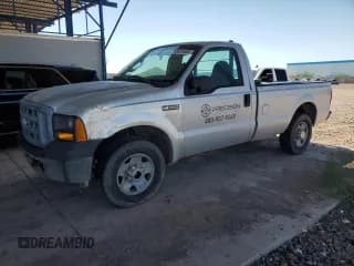 ✅ 2006 Ford F-250 XL • VIN: 1FTNF20526EC62089 • Лот: 58016565. Опубликован ранее на Copart с пробегом 264 237 миль. Бесплатный доступ к архиву аукционных продаж из США и подробный отчёт об истории автомобиля на DreamBid. Изображение 1.