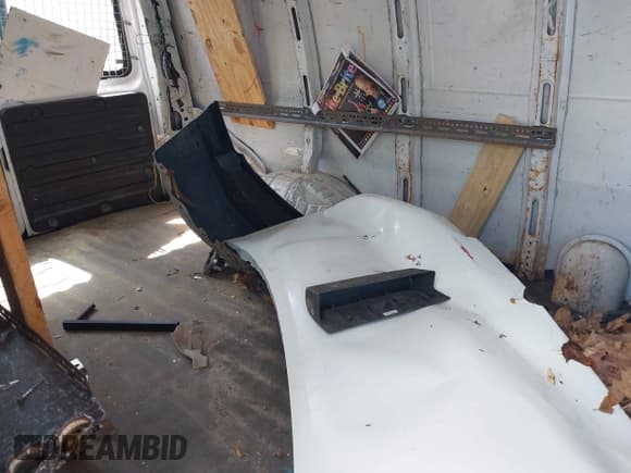 ✅ 2011 Chevrolet Express Cargo • VIN: 1GCSGAFX5B1149354 • Lot: 42196706. Listed on IAAI with Not provided. Free auction sales archive from the USA and detailed vehicle history report at DreamBid. Image 8.