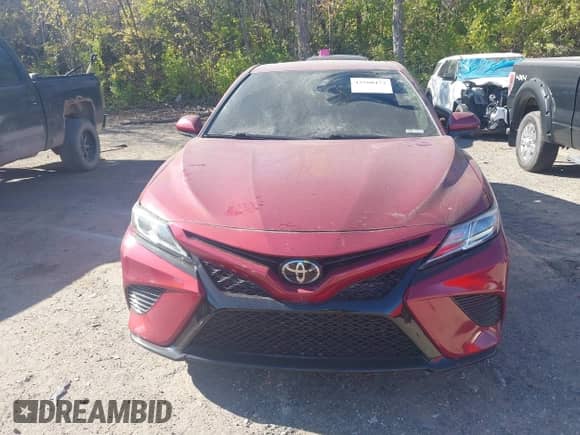 2020 Toyota Camry LE z VIN 4T1C11AK4LU980308, wystawiony jako IAAI lot #43580473 z przebiegiem 59 310 mil mil oraz . Historia ofert i sprzedaży dostępna na DreamBid. Obrazek 12.