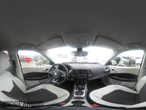 ✅ 2018 Jeep Compass Latitude • VIN: 3C4NJDBB4JT104326 • Лот: 43779456. Опубликован ранее на IAAI с пробегом 61 629 миль. Бесплатный доступ к архиву аукционных продаж из США и подробный отчёт об истории автомобиля на DreamBid. Изображение 22.