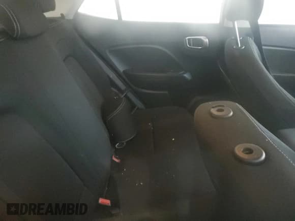 ✅ 2021 Hyundai Venue SEL • VIN: KMHRC8A39MU129631 • Lot: 83496124. Listed on Copart with 43,572 mi. Free auction sales archive from the USA and detailed vehicle history report at DreamBid. Image 11.