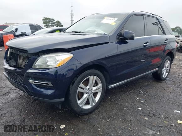 ✅ 2015 Mercedes-Benz M 250 • VIN: 4JGDA0EB5FA472458 • Lot: 43590754. Listed on IAAI with 171,771 mi. Free auction sales archive from the USA and detailed vehicle history report at DreamBid. Image 2.