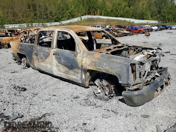 ✅ 2015 Chevrolet Silverado 1500 LT • VIN: 3GCUKREH2FG337871 • Лот: 82242795. Опубликован ранее на Copart с пробегом Не указан. Бесплатный доступ к архиву аукционных продаж из США и подробный отчёт об истории автомобиля на DreamBid. Изображение 4.