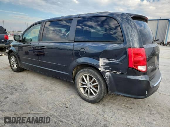 2014 Dodge Grand Caravan R/T with VIN 2C4RDGEG5ER472931, listed as a Copart auction lot 82223975 with 197,678 mi miles and Salvage title. Bid and sale history available at DreamBid. Image 2.