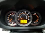 ✅ 2010 Toyota RAV4 • VIN: 2T3BF4DV8AW047665 • Лот: 91062145. Опубликован ранее на Copart с пробегом 167 156 миль. Бесплатный доступ к архиву аукционных продаж из США и подробный отчёт об истории автомобиля на DreamBid. Изображение 9.