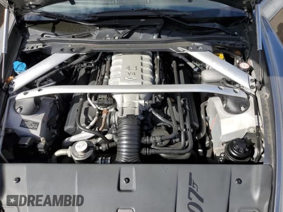 ✅ 2008 Aston Martin Vantage • VIN: SCFBF04B98GD08407 • Лот: 80865755. Опубликован ранее на Copart с пробегом Не указан. Бесплатный доступ к архиву аукционных продаж из США и подробный отчёт об истории автомобиля на DreamBid. Изображение 11.