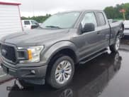 ✅ 2018 Ford F-150 XL • VIN: 1FTEX1EP1JFC12353 • Lot: 42968566. Wystawiony na IAAI z przebiegiem 123 175 mil. Bezpłatny archiwum sprzedaży aukcyjnych z USA i szczegółowy raport historii pojazdu na DreamBid. Zdjęcie 2.