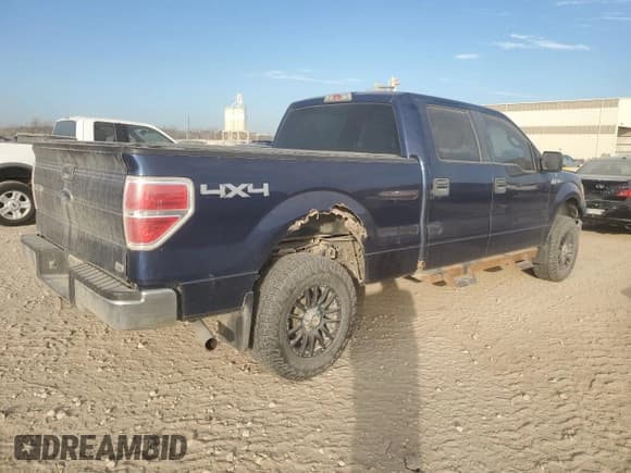 ✅ 2010 Ford F-150 XL • VIN: 1FTFW1EV7AFA65607 • Lot: 91828755. Listed on Copart with 214,579 mi. Free auction sales archive from the USA and detailed vehicle history report at DreamBid. Image 3.