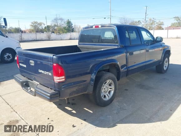 ✅ 2004 Dodge Dakota Sport • VIN: 1D7HL38N64S565249 • Lot: 43610102. Wystawiony na IAAI z przebiegiem 163 708 mil. Bezpłatny archiwum sprzedaży aukcyjnych z USA i szczegółowy raport historii pojazdu na DreamBid. Zdjęcie 4.