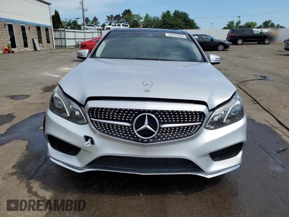✅ 2014 Mercedes-Benz E 250 Luxury • VIN: WDDHF9HBXEA938591 • Lot: 62543035. Listed on Copart with 157,812 mi. Free auction sales archive from the USA and detailed vehicle history report at DreamBid. Image 5.
