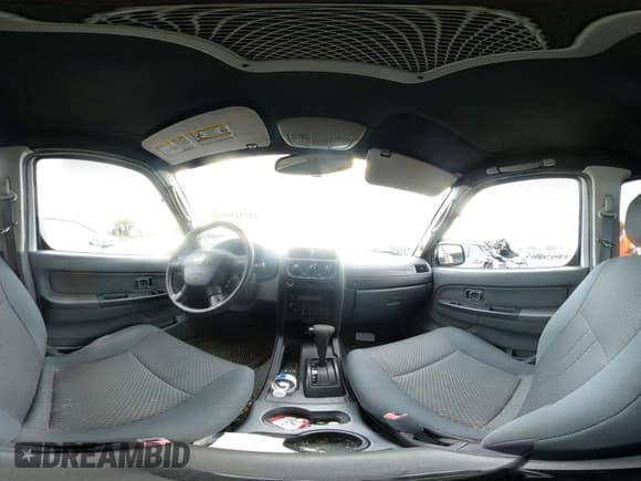 ✅ 2004 Nissan Xterra XE • VIN: 5N1ED28T54C665030 • Lot: 42711940. Listed on IAAI with 91,162 mi. Free auction sales archive from the USA and detailed vehicle history report at DreamBid. Image 18.