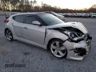 ✅ 2015 Hyundai Veloster Turbo • VIN: KMHTC6AE6FU240426 • Lot: 83579214. Wystawiony na Copart z przebiegiem 135 659 mil. Bezpłatny archiwum sprzedaży aukcyjnych z USA i szczegółowy raport historii pojazdu na DreamBid. Zdjęcie 4.