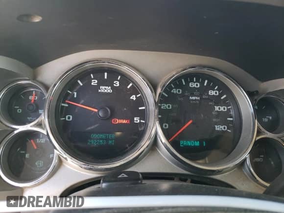 2008 Chevrolet Silverado 3500HD SRW LTZ with VIN 1GCHK33678F180956, listed as a Copart auction lot 42951425 with 292,253 mi miles and Salvage title. Bid and sale history available at DreamBid. Image 9.