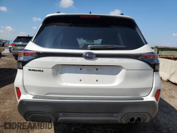 ✅ 2025 Subaru Forester Limited • VIN: JF2SLDRC8SH415481 • Lot: 81755275. Listed on Copart with 16,113 mi. Free auction sales archive from the USA and detailed vehicle history report at DreamBid. Image 6.