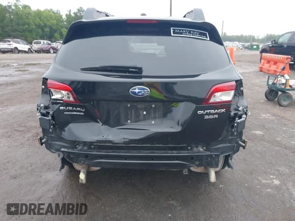 ✅ 2015 Subaru Outback Limited • VIN: 4S4BSENC8F3327350 • Lot: 42492143. Listed on IAAI with 110,518 mi. Free auction sales archive from the USA and detailed vehicle history report at DreamBid. Image 16.
