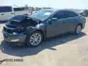 2019 Chevrolet Malibu LT z VIN 1G1ZD5ST7KF179775, wystawiony jako IAAI lot #43187625 z przebiegiem 126 840 mil mil oraz . Historia ofert i sprzedaży dostępna na DreamBid. Obrazek 2.