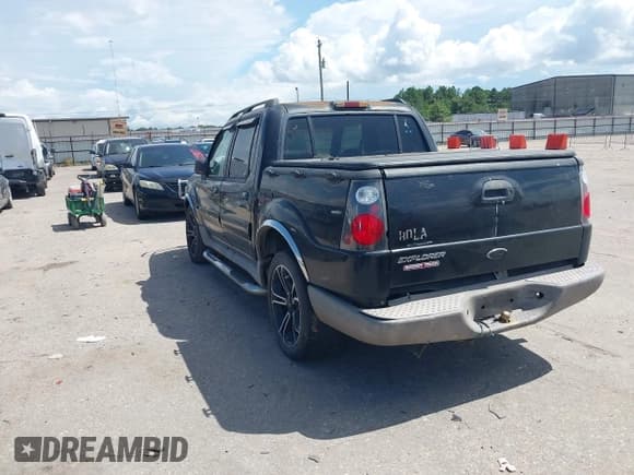 ✅ 2001 Ford Explorer Sport Trac • VIN: 1FMZU67EX1UC43627 • Lot: 43298188. Wystawiony na IAAI z przebiegiem 181 454 mil. Bezpłatny archiwum sprzedaży aukcyjnych z USA i szczegółowy raport historii pojazdu na DreamBid. Zdjęcie 3.