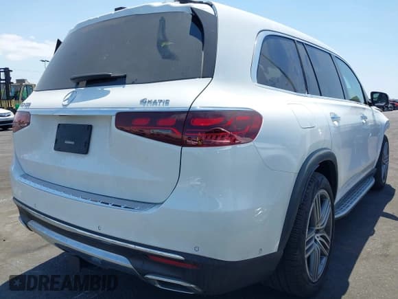 ✅ 2024 Mercedes-Benz GLS 450 • VIN: 4JGFF5KE1RB236068 • Lot: 42397816. Listed on IAAI with 14,039 mi. Free auction sales archive from the USA and detailed vehicle history report at DreamBid. Image 4.