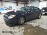 ✅ 2012 Chrysler 200 LX • VIN: 1C3CCBAB3CN297521 • Lot: 92999055. Wystawiony na Copart z przebiegiem 105 352 mil. Bezpłatny archiwum sprzedaży aukcyjnych z USA i szczegółowy raport historii pojazdu na DreamBid. Zdjęcie 1.