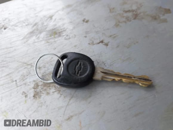 ✅ 2009 Chevrolet Silverado 2500HD • VIN: 1GCHK49699E105437 • Лот: 41264462. Опубликован ранее на IAAI с пробегом 306 561 миль. Бесплатный доступ к архиву аукционных продаж из США и подробный отчёт об истории автомобиля на DreamBid. Изображение 11.