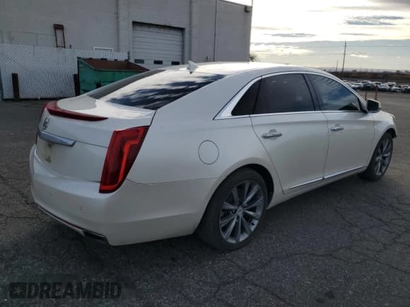 ✅ 2013 Cadillac XTS Luxury • VIN: 2G61R5S31D9215402 • Lot: 91679205. Wystawiony na Copart z przebiegiem 179 448 mil. Bezpłatny archiwum sprzedaży aukcyjnych z USA i szczegółowy raport historii pojazdu na DreamBid. Zdjęcie 3.