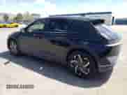 ✅ 2022 Hyundai Ioniq 5 SE • VIN: KM8KM4AE8NU080657 • Lot: 68666074. Wystawiony na Copart z przebiegiem 30 445 mil mil. Skorzystaj z bezpłatnego archiwum sprzedaży aukcyjnych z USA i zobacz szczegółowy raport historii pojazdu na DreamBid. Zdjęcie 2.