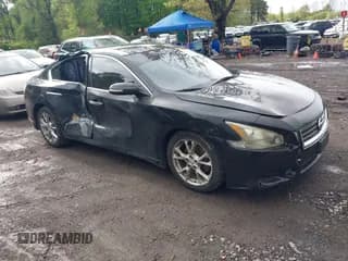 ✅ 2013 Nissan Maxima SV • VIN: 1N4AA5AP3DC814017 • Lot: 42199742. Wystawiony na IAAI z przebiegiem 107 625 mil. Bezpłatny archiwum sprzedaży aukcyjnych z USA i szczegółowy raport historii pojazdu na DreamBid. Zdjęcie 1.