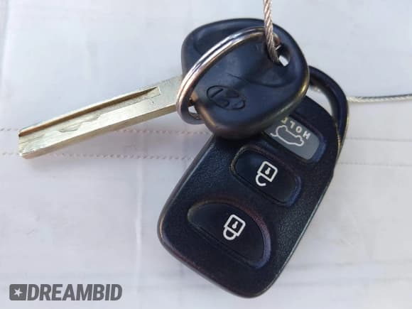 ✅ 2016 Hyundai Elantra • VIN: KMHD35LH0GU323082 • Lot: 43620932. Listed on IAAI with 120,061 mi. Free auction sales archive from the USA and detailed vehicle history report at DreamBid. Image 11.