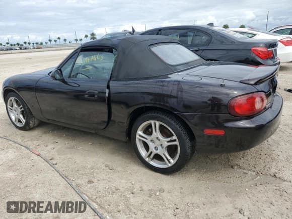 ✅ 2004 Mazda MX-5 Miata Cloth • VIN: JM1NB353740409655 • Lot: 74809504. Wystawiony na Copart z przebiegiem Nie podano. Bezpłatny archiwum sprzedaży aukcyjnych z USA i szczegółowy raport historii pojazdu na DreamBid. Zdjęcie 2.