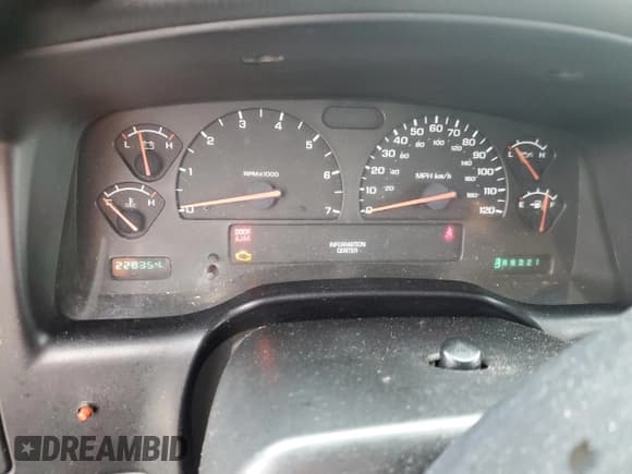 ✅ 2004 Dodge Dakota SLT • VIN: 1D7HG48N54S721985 • Lot: 81487634. Wystawiony na Copart z przebiegiem 228 354 mil. Bezpłatny archiwum sprzedaży aukcyjnych z USA i szczegółowy raport historii pojazdu na DreamBid. Zdjęcie 9.