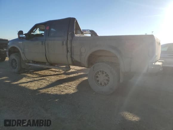 ✅ 2005 Ford F-350 XL • VIN: 1FTWW31P05EC84830 • Lot: 85206455. Listed on Copart with Not provided. Free auction sales archive from the USA and detailed vehicle history report at DreamBid. Image 2.