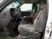 ✅ 2006 Chevrolet Silverado 1500 LT3 • VIN: 2GCEK13T061150246 • Lot: 91387205. Listed on Copart with 283,736 mi. Free auction sales archive from the USA and detailed vehicle history report at DreamBid. Image 7.