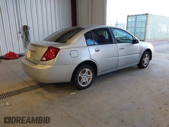 ✅ 2004 Saturn ION ION 2 • VIN: 1G8AZ52F94Z203070 • Lot: 43885987. Listed on IAAI with 192,076 mi. Free auction sales archive from the USA and detailed vehicle history report at DreamBid. Image 4.