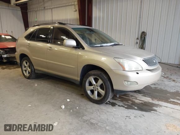 ✅ 2007 Lexus RX 350 • VIN: 2T2HK31U87C005779 • Lot: 43839026. Listed on IAAI with 307,691 mi. Free auction sales archive from the USA and detailed vehicle history report at DreamBid. Image 1.