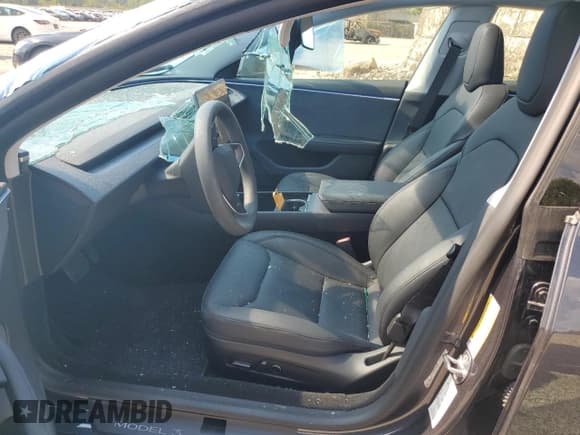 ✅ 2025 Tesla Model 3 Long Range • VIN: 5YJ3E1EB1SF908220 • Lot: 66121305. Wystawiony na Copart z przebiegiem 5 553 mil. Bezpłatny archiwum sprzedaży aukcyjnych z USA i szczegółowy raport historii pojazdu na DreamBid. Zdjęcie 7.