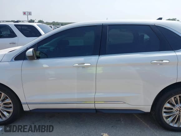 ✅ 2021 Ford Edge Titanium • VIN: 2FMPK4K98MBA18760 • Lot: 43090137. Wystawiony na IAAI z przebiegiem 66 752 mil. Bezpłatny archiwum sprzedaży aukcyjnych z USA i szczegółowy raport historii pojazdu na DreamBid. Zdjęcie 14.