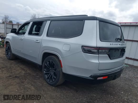 ✅ 2024 Jeep Grand Wagoneer Series II • VIN: 1C4SJSFP2RS150117 • Lot: 41732938. Listed on IAAI with 17,993 mi. Free auction sales archive from the USA and detailed vehicle history report at DreamBid. Image 3.